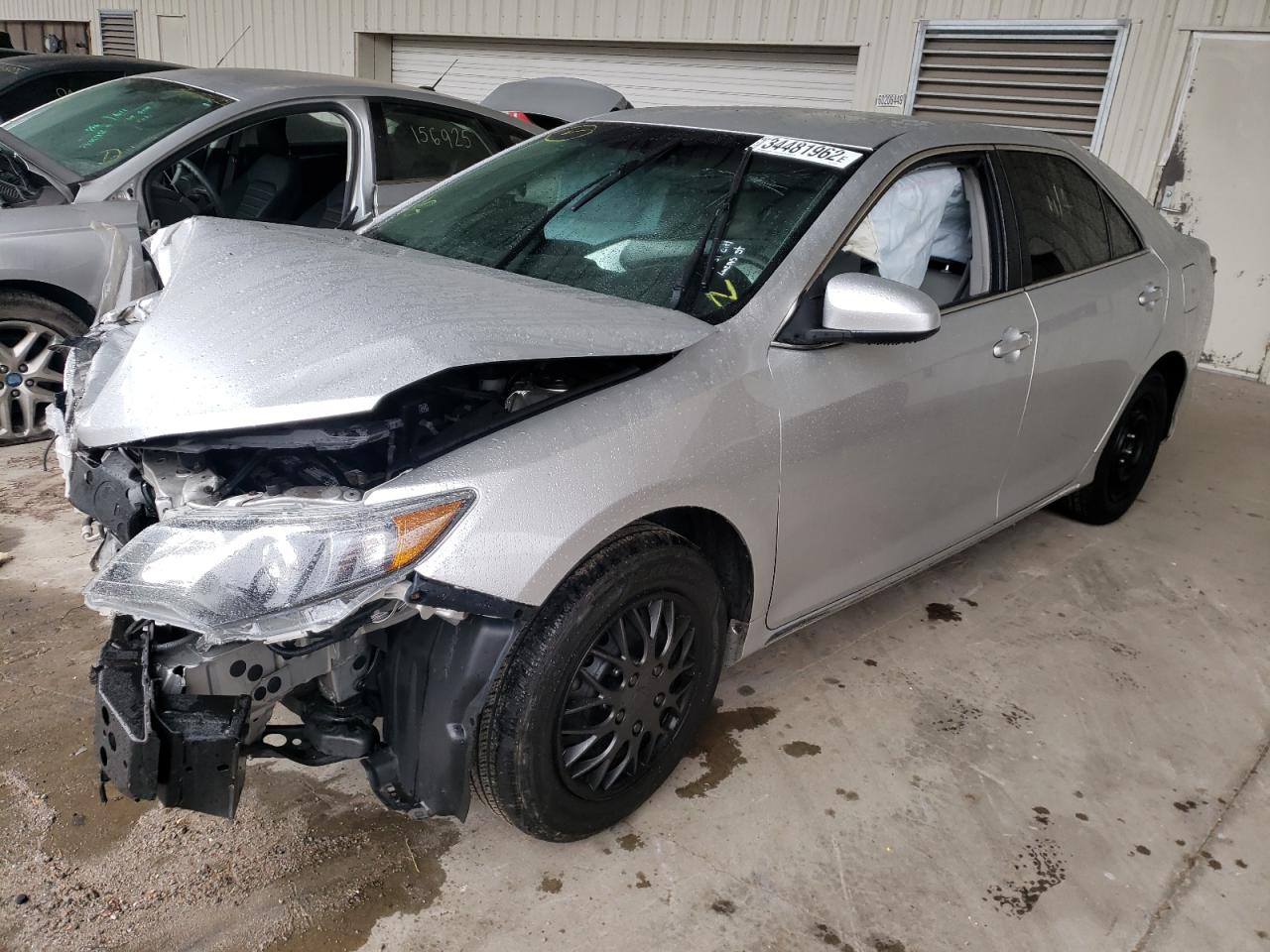 Photo 2 from auction – 2014 TOYOTA CAMRY L with VIN 4T4BF1FK3ER417720