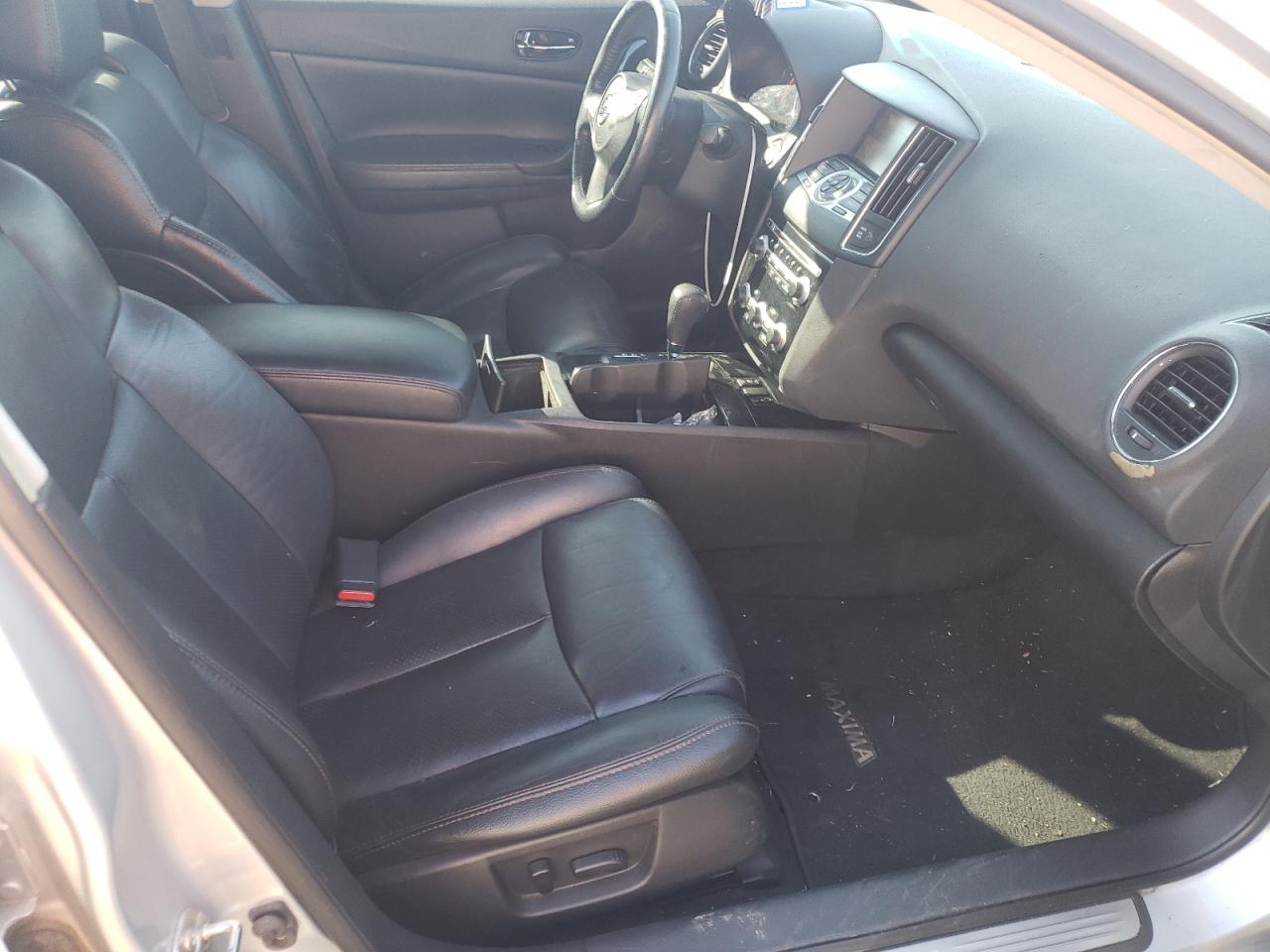 Photo 5 from auction – 2011 NISSAN MAXIMA S with VIN 1N4AA5AP4BC841157