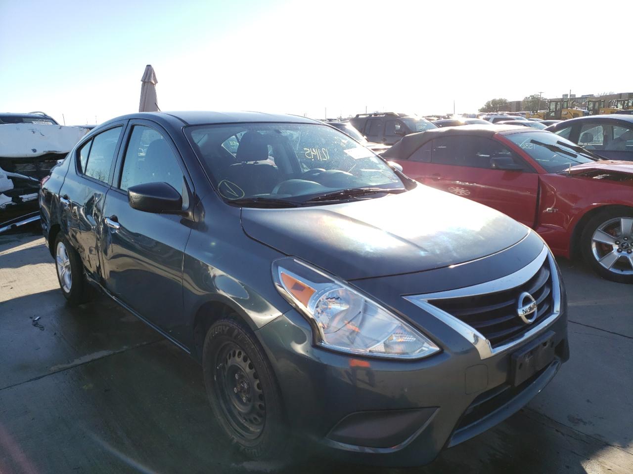 NISSAN VERSA S 2016 with VIN 3N1CN7AP4GL885371 - Photo from auction