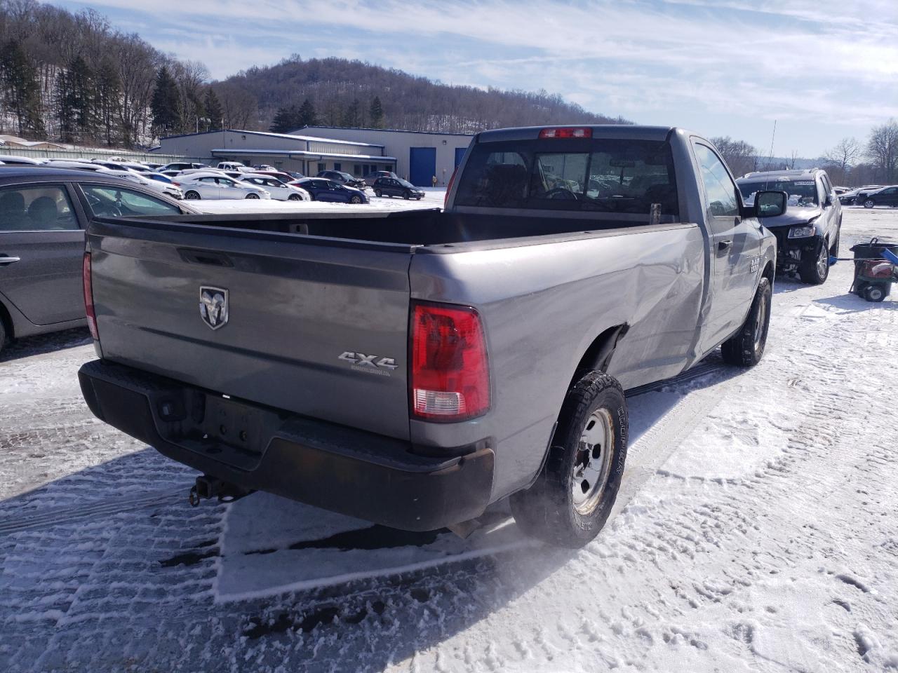Photo 4 from auction – 2013 RAM 1500 ST with VIN 3C6JR7DG1DG585335