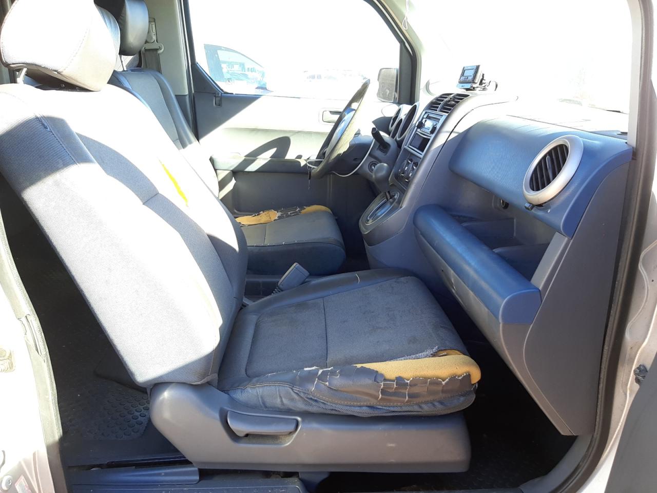 Photo 5 from auction – 2006 HONDA ELEMENT LX with VIN 5J6YH18346L002268