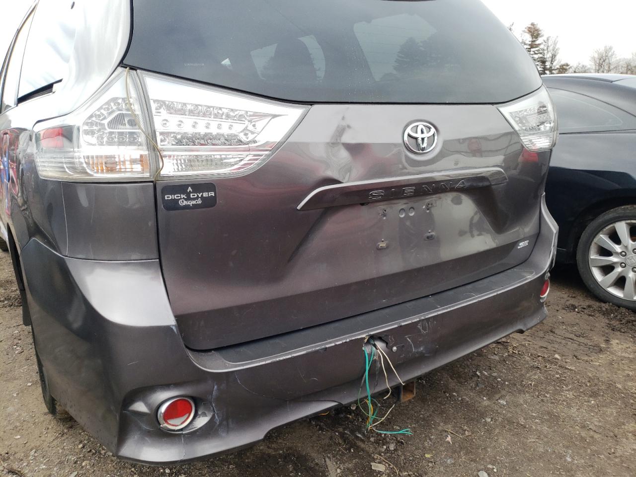 Photo 9 from auction – 2014 TOYOTA SIENNA SPO with VIN 5TDXK3DC2ES461638