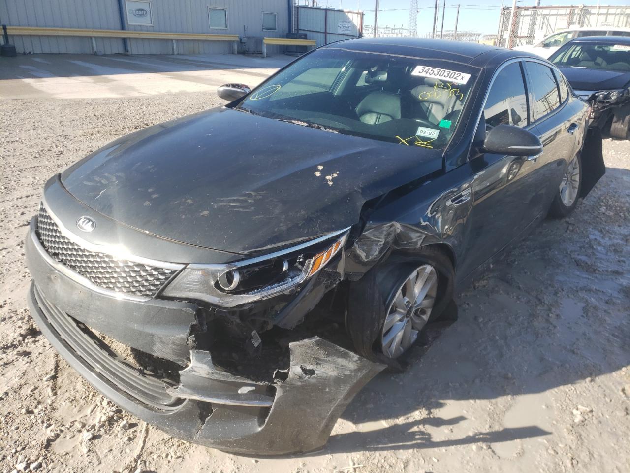 Photo 2 from auction – 2016 KIA OPTIMA EX with VIN 5XXGU4L3XGG092503