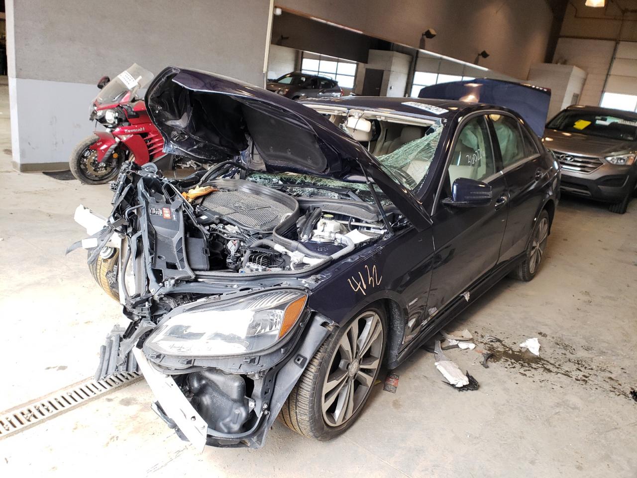 Photo 2 from auction – 2015 MERCEDES-BENZ E 350 4MAT with VIN WDDHF8JB5FB138328