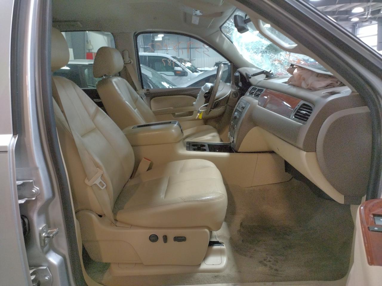 Photo 5 from auction – 2011 GMC SIERRA K15 with VIN 3GTP2WE32BG264690