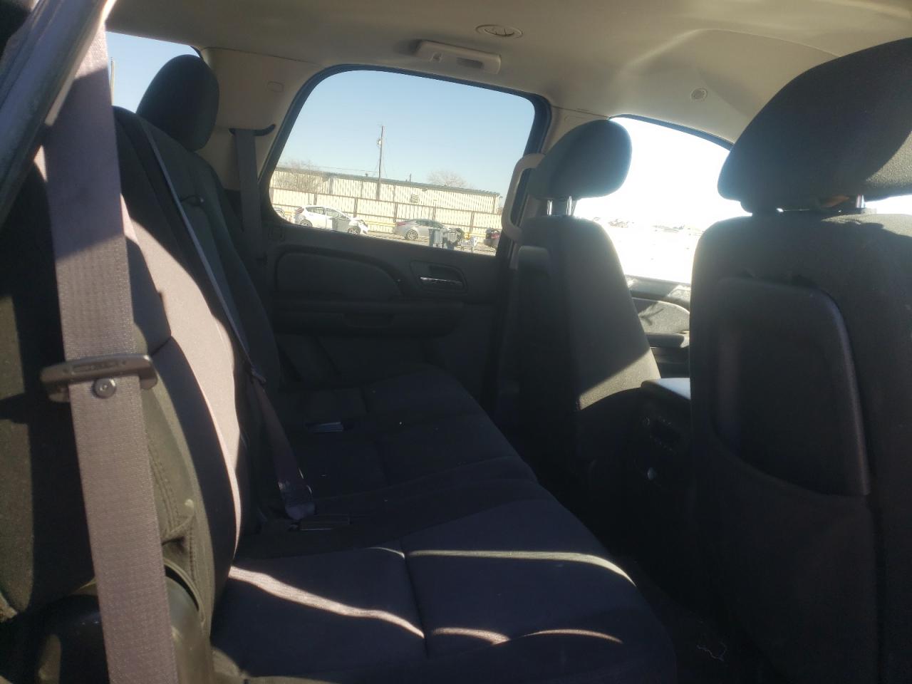 Photo 6 from auction – 2011 GMC YUKON SLE with VIN 1GKS1AE03BR179996