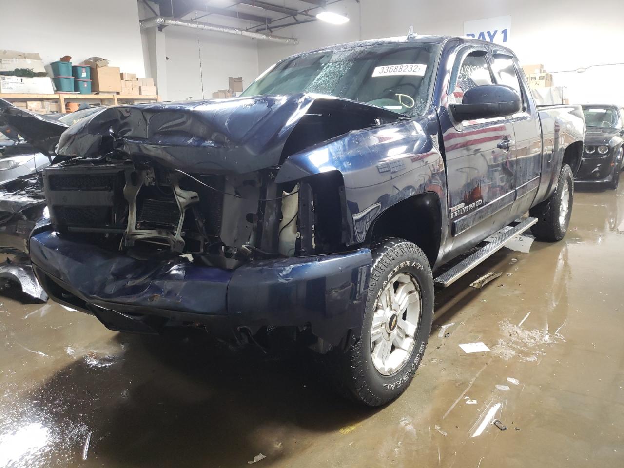 Photo 2 from auction – 2008 CHEVROLET SILVERADO with VIN 1GCEK19JX8Z193881