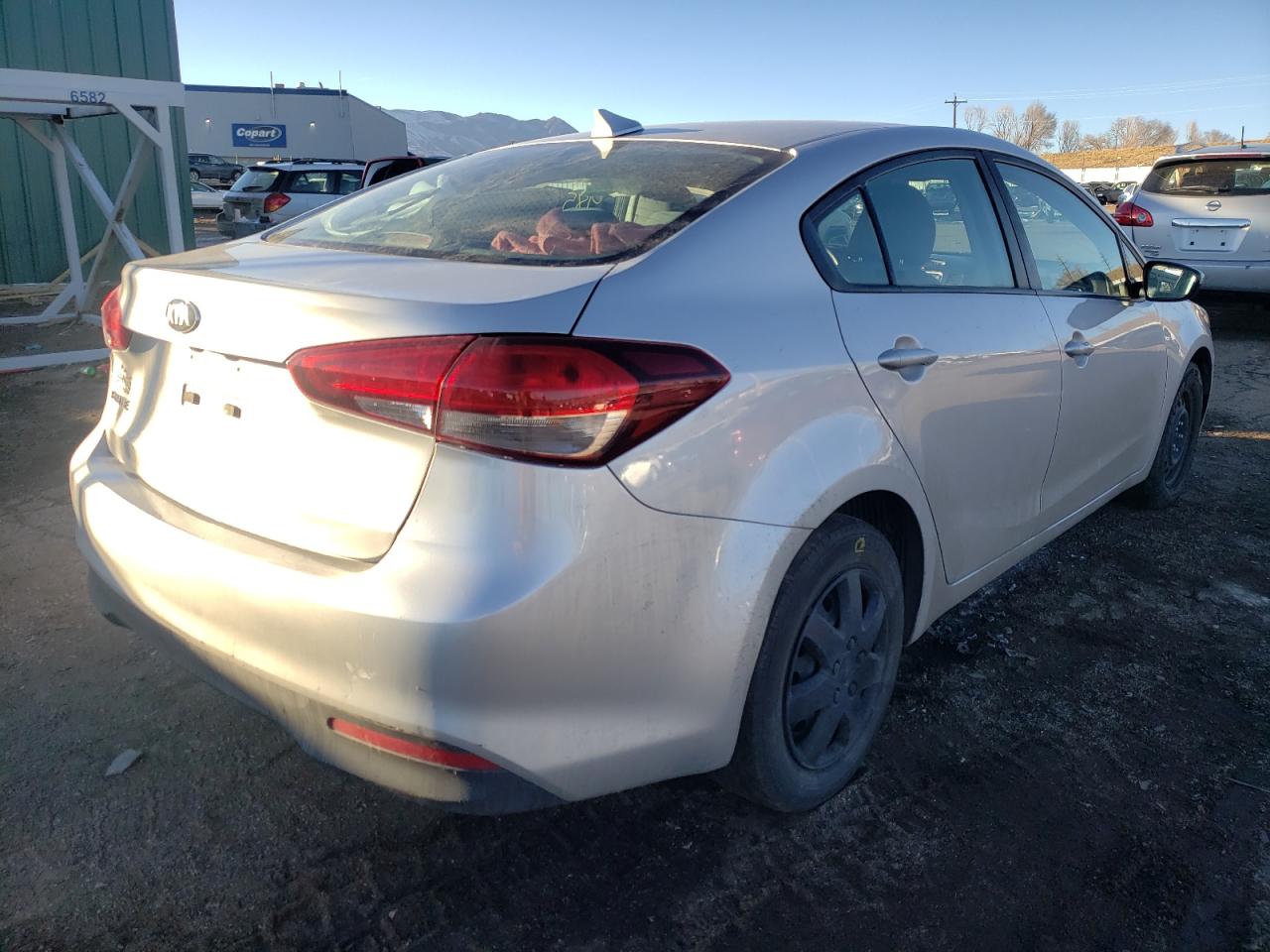 Photo 4 from auction – 2018 KIA FORTE LX with VIN 3KPFL4A73JE164534