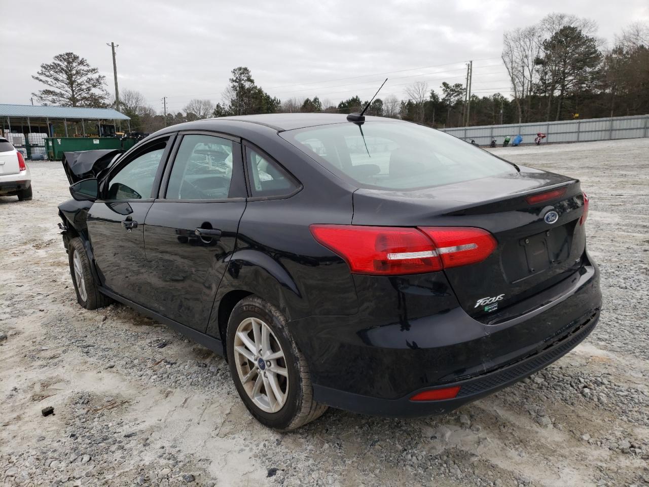 Photo 3 from auction – 2018 FORD FOCUS SE with VIN 1FADP3F22JL295437