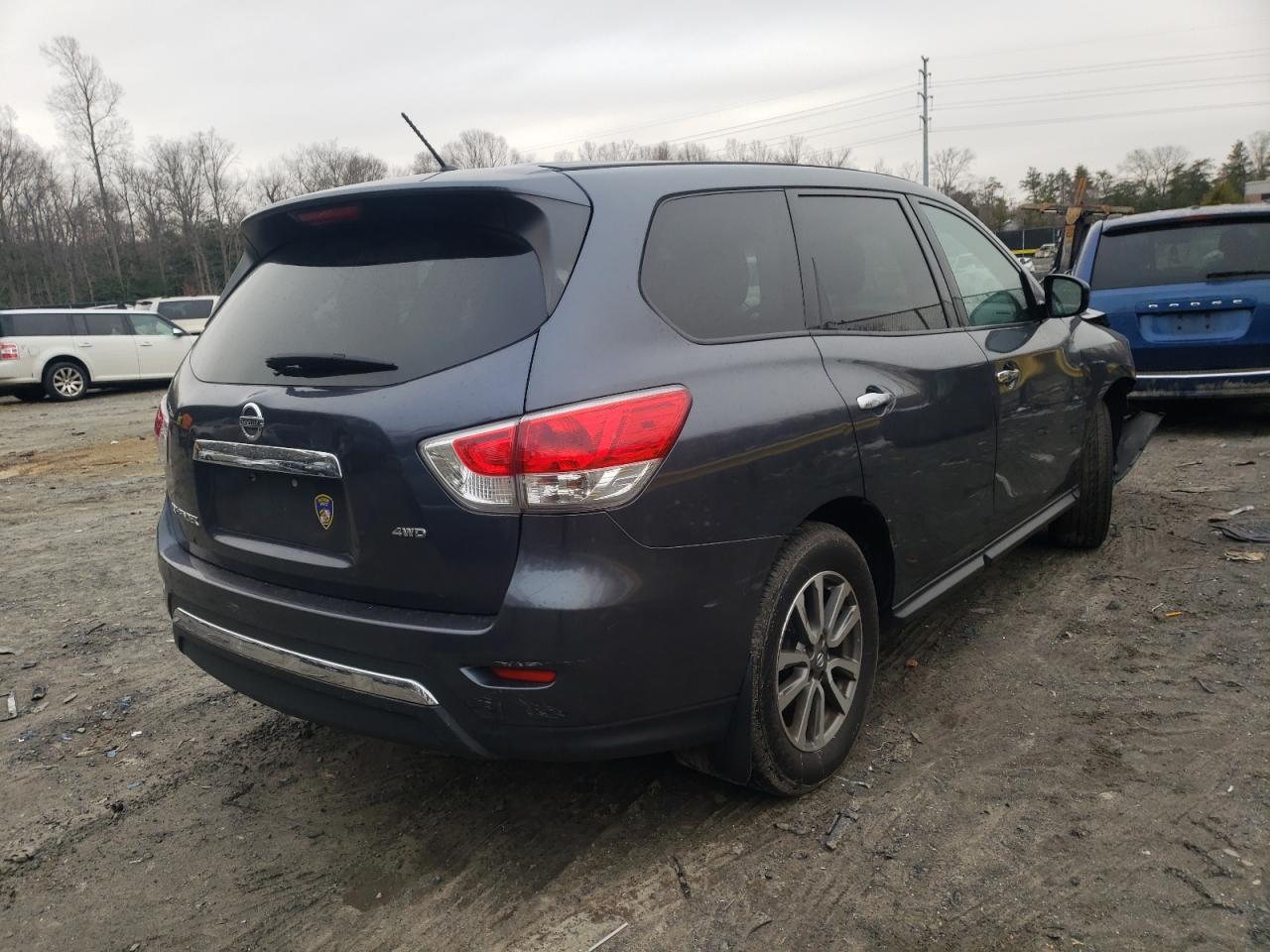 Photo 4 from auction – 2013 NISSAN PATHFINDER with VIN 5N1AR2MM4DC628727