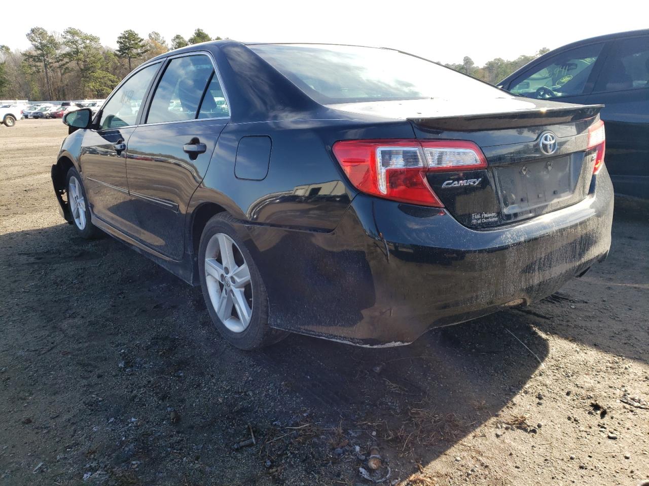 Photo 3 from auction – 2014 TOYOTA CAMRY L with VIN 4T1BF1FK7EU310549