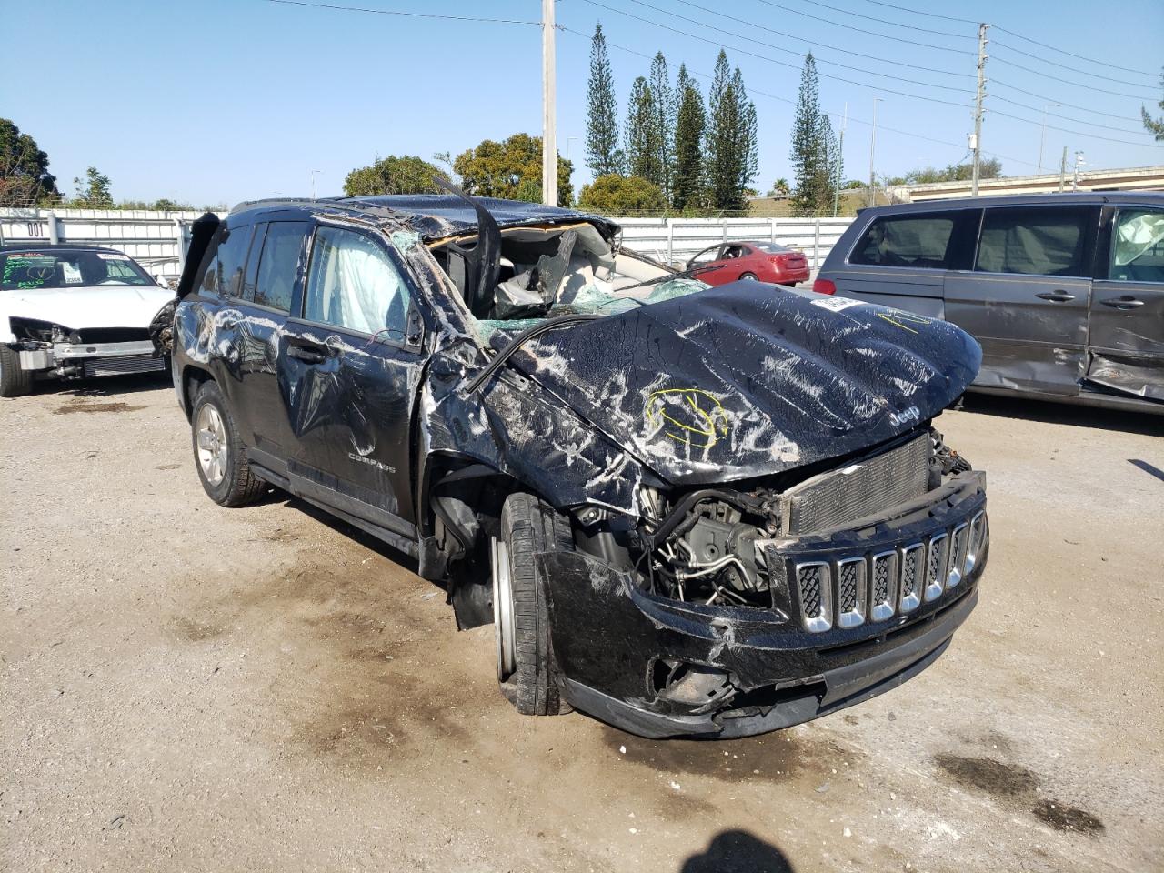 JEEP COMPASS LA 2013 with VIN 1C4NJCEA7DD205481 - Photo from auction