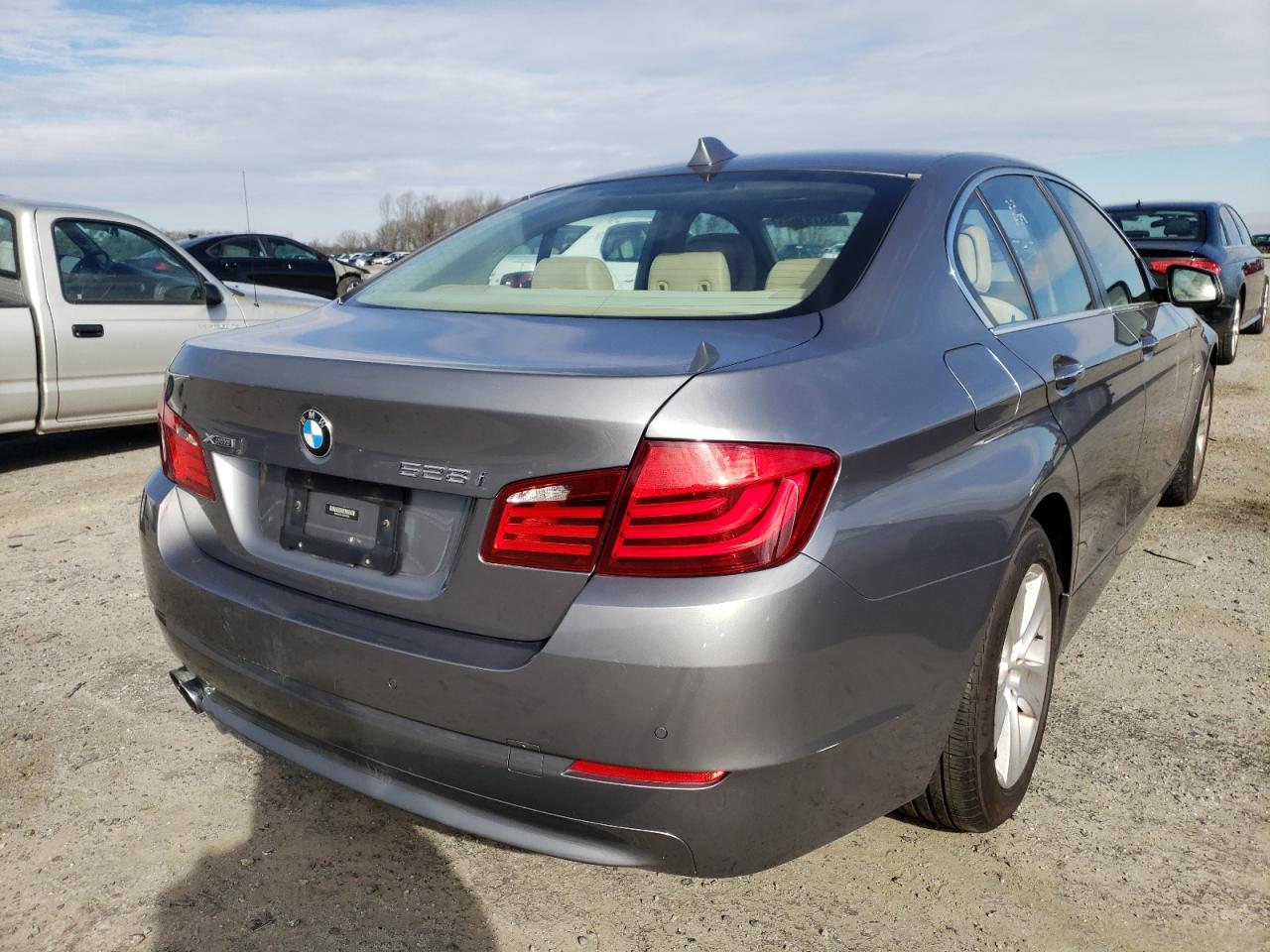 Photo 4 from auction – 2013 BMW 528 XI with VIN WBAXH5C51DD109235