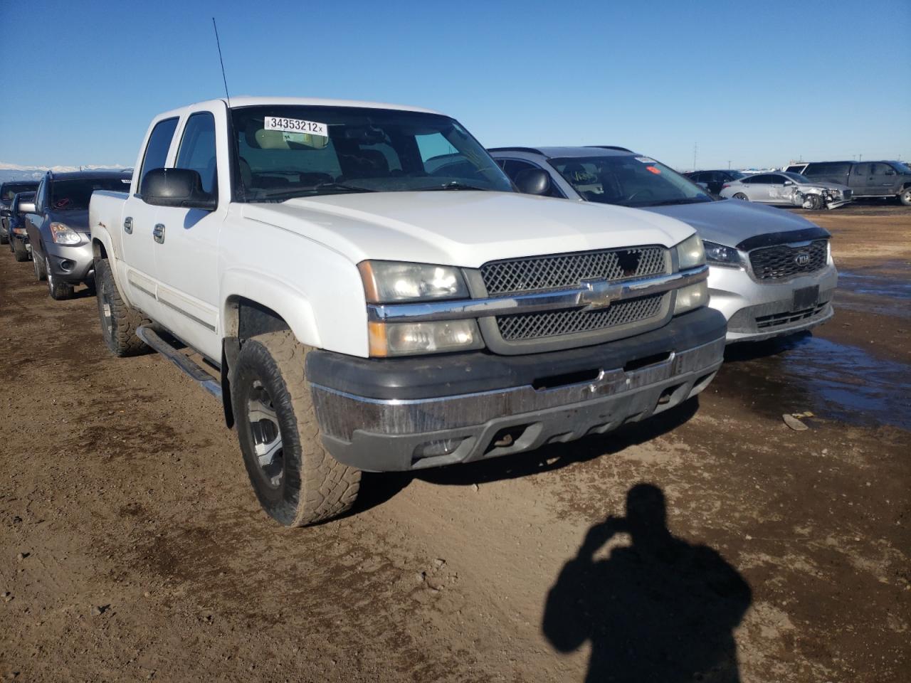 CHEVROLET SILVERADO 2004 with VIN 2GCEK13T441431995 - Photo from auction