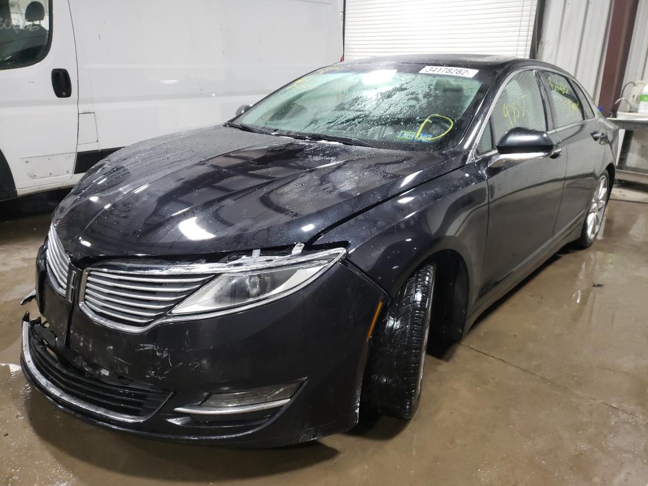 Photo 2 from auction – 2014 LINCOLN MKZ with VIN 3LN6L2J9XER821197