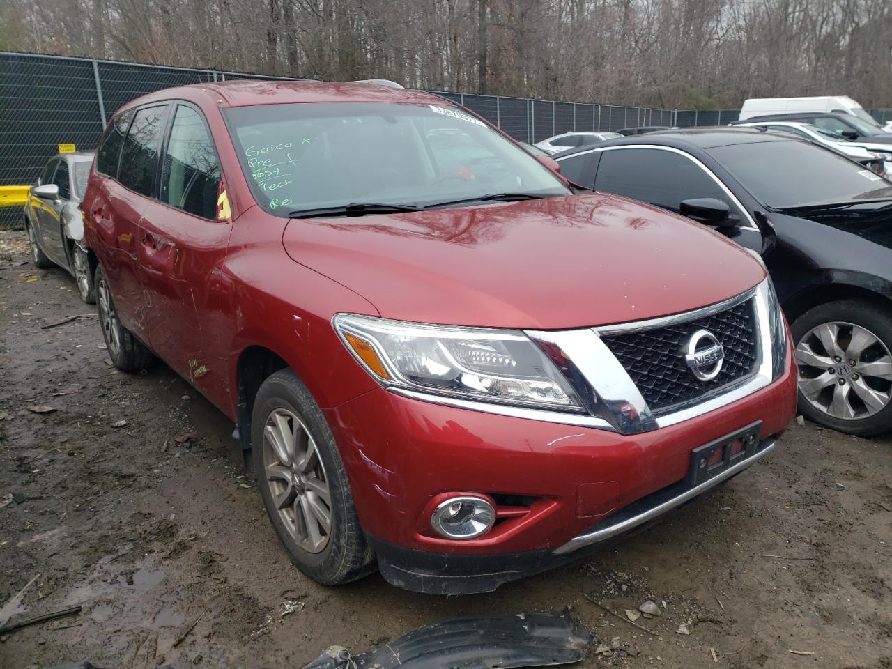 NISSAN PATHFINDER 2015 z numerem VIN 5N1AR2MM8FC717641 - Zdjęcie z aukcji
