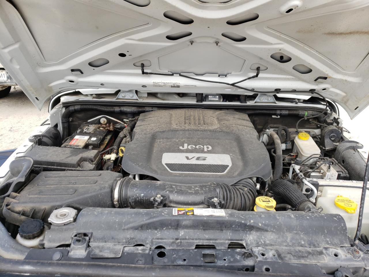 Photo 7 from auction – 2015 JEEP WRANGLER U with VIN 1C4HJWDG8FL544442