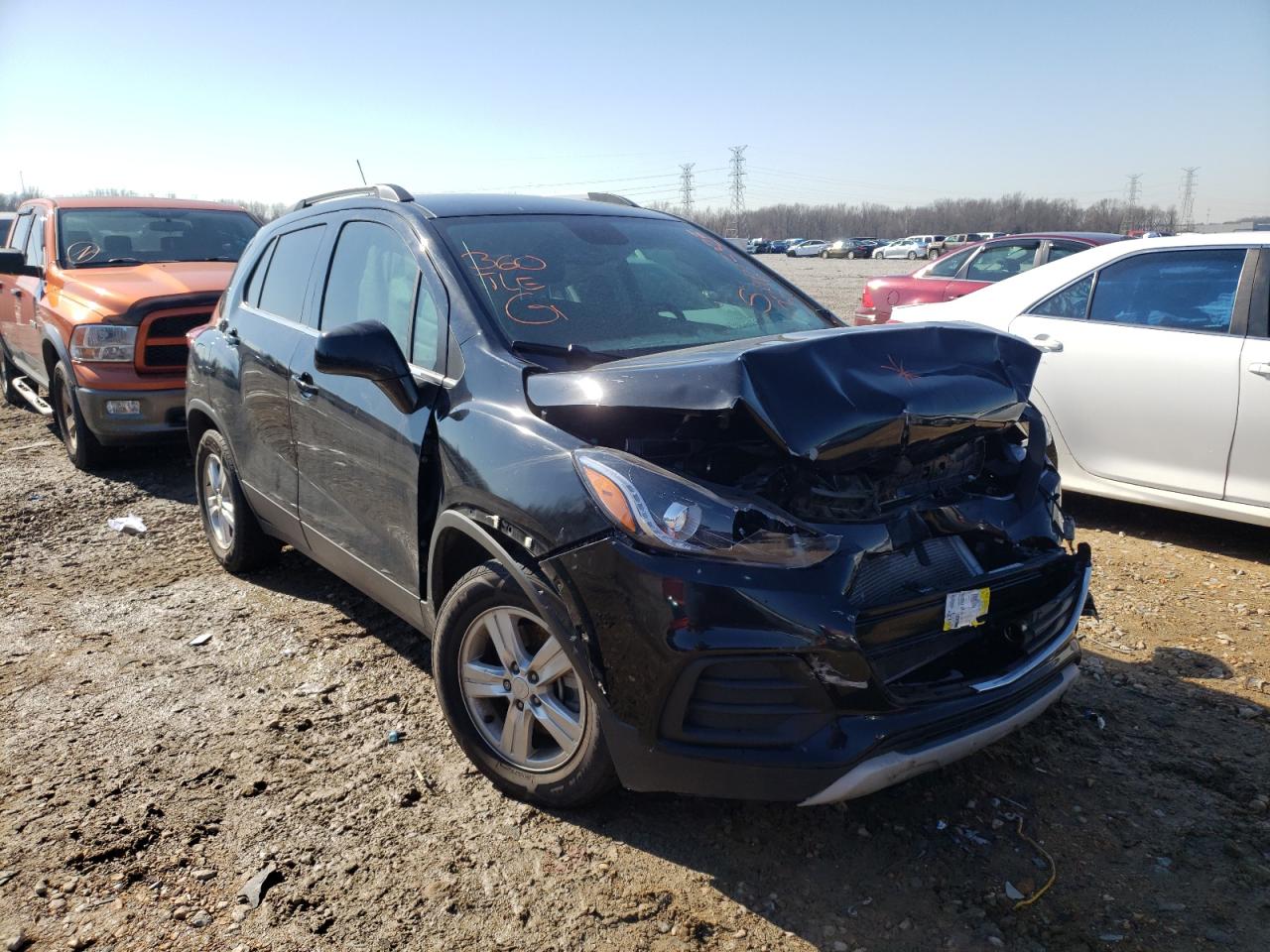 CHEVROLET TRAX 1LT 2017 with VIN 3GNCJLSB3HL134002 - Photo from auction