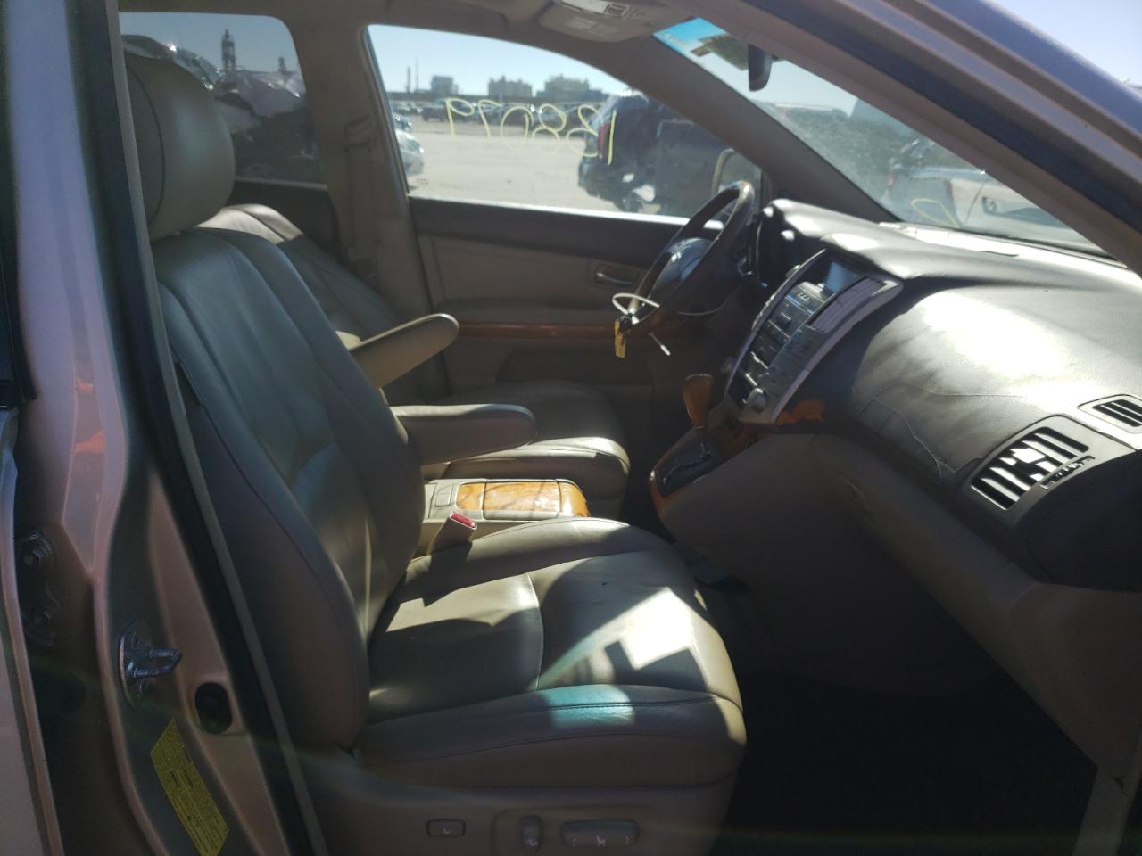 Photo 5 from auction – 2006 LEXUS RX 330 with VIN 2T2GA31U76C047096
