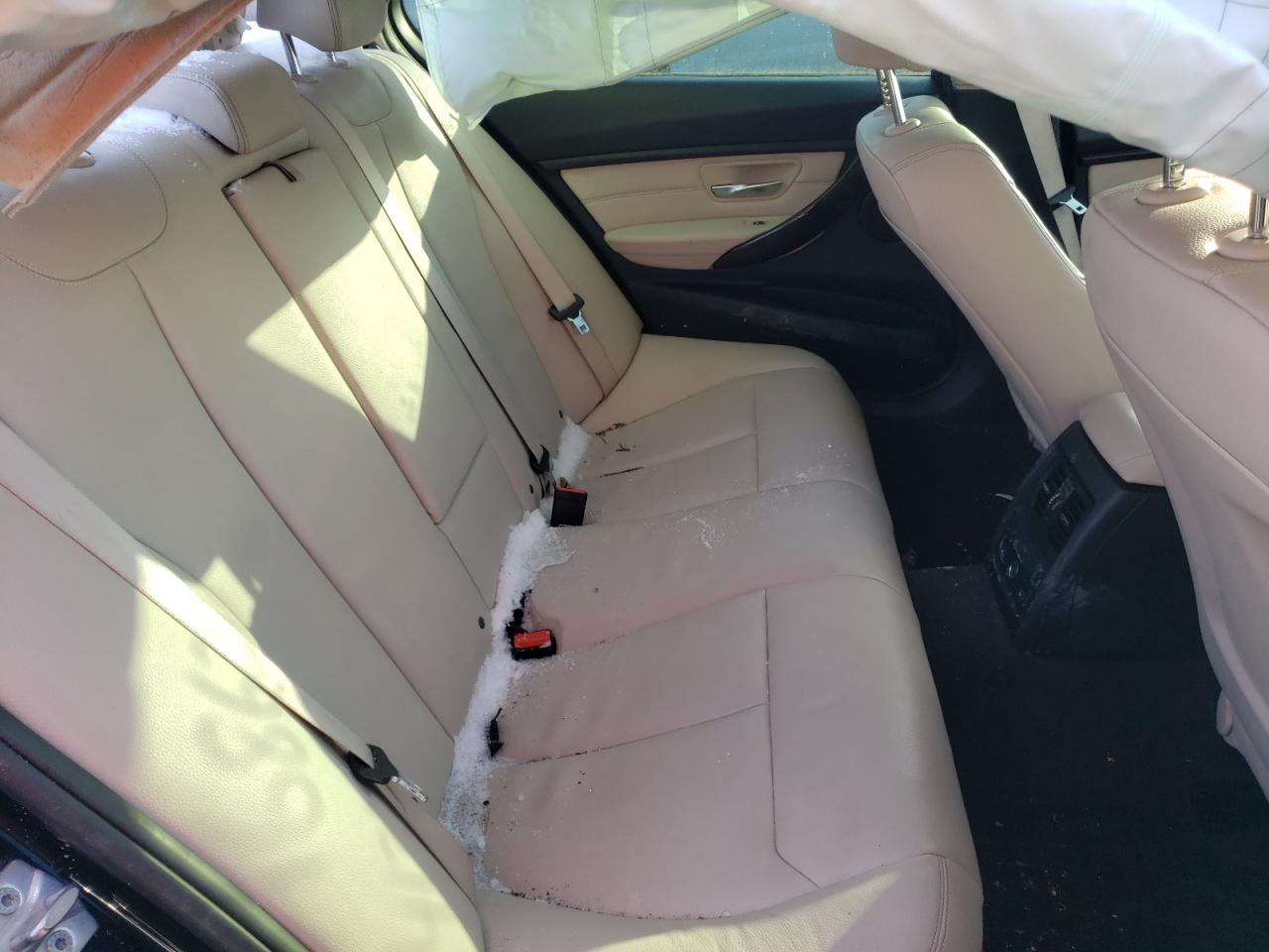 Photo 6 from auction – 2015 BMW 320 I XDRI with VIN WBA3C3G53FNS75460