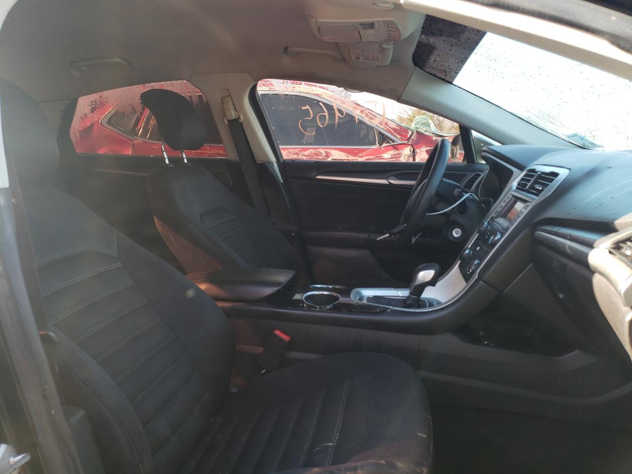 Photo 5 from auction – 2014 FORD FUSION SE with VIN 3FA6P0H75ER113012