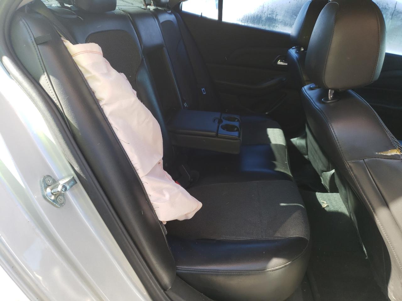 Photo 6 from auction – 2015 CHEVROLET MALIBU 2LT with VIN 1G11D5SL9FF125073