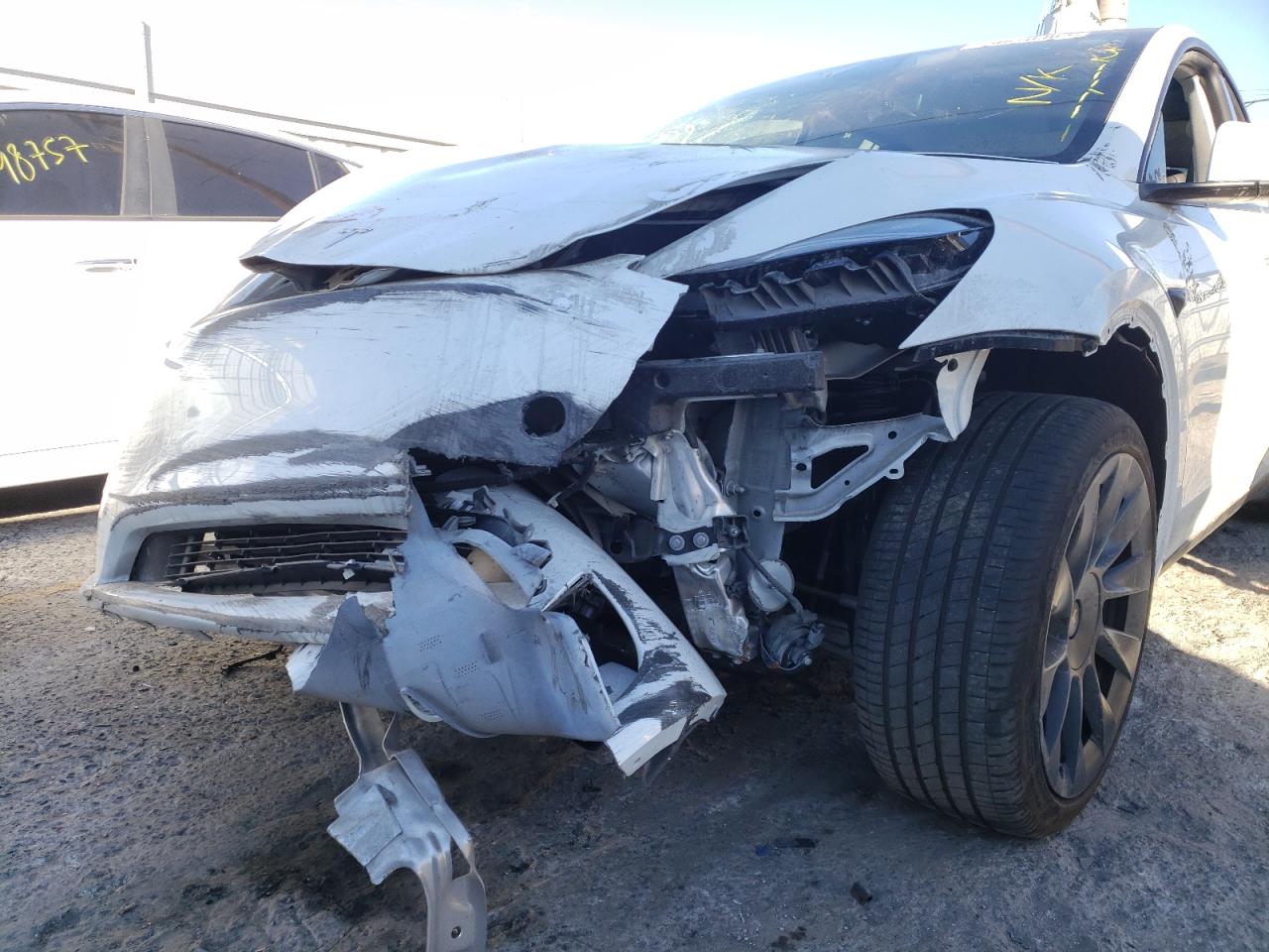 Photo 9 from auction – 2020 TESLA MODEL Y with VIN 5YJYGDEE0LF056195