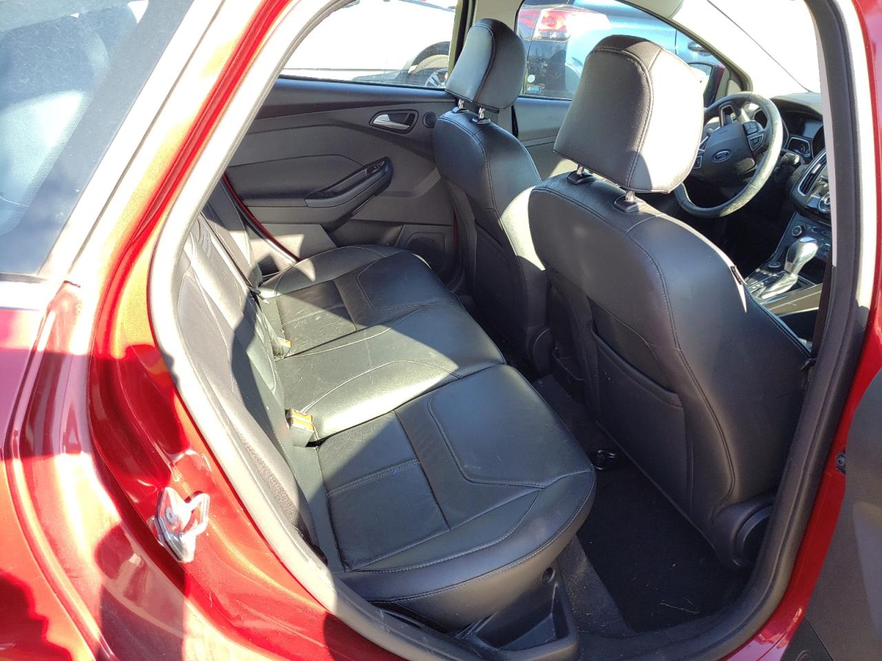 Photo 6 from auction – 2016 FORD FOCUS TITA with VIN 1FADP3N23GL208154