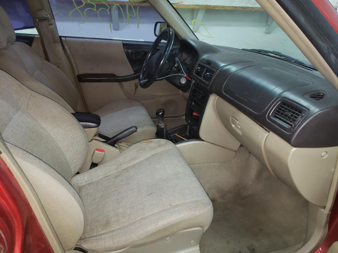 Photo 5 from auction – 2001 SUBARU FORESTER L with VIN JF1SF63521G719735