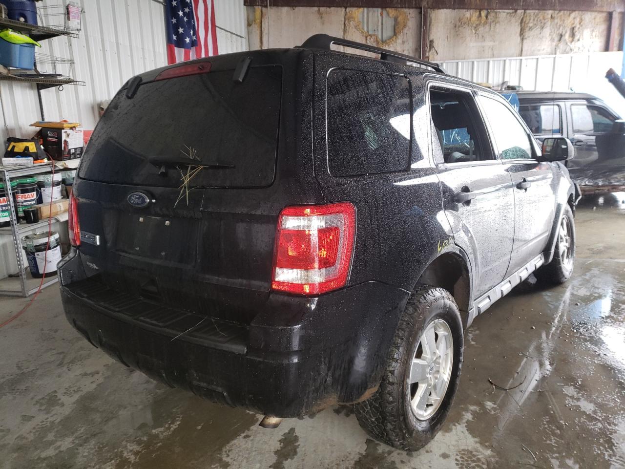 Photo 4 from auction – 2010 FORD ESCAPE XLT with VIN 1FMCU0D75AKD43011
