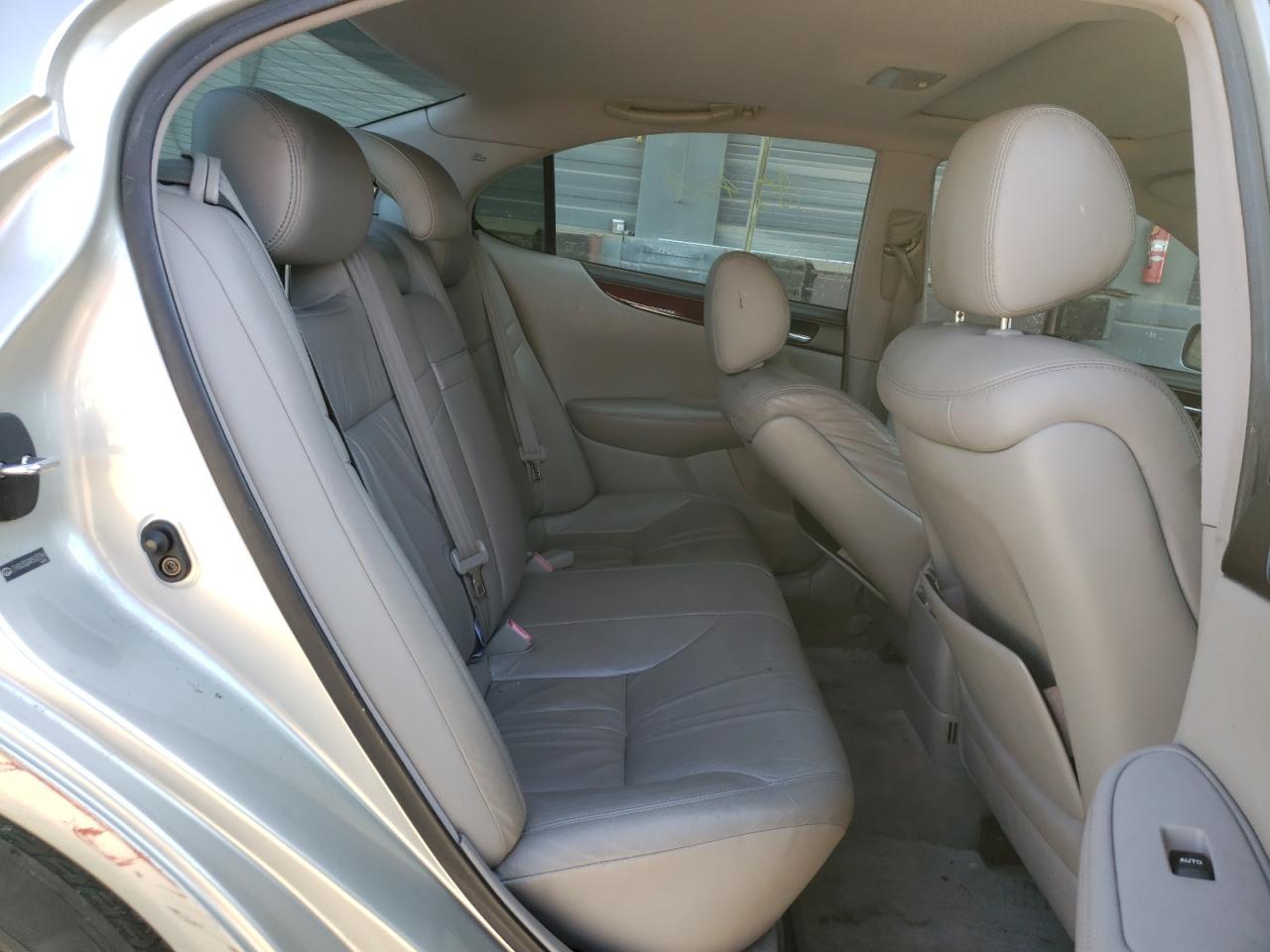 Photo 6 from auction – 2004 LEXUS ES 330 with VIN JTHBA30G445030761