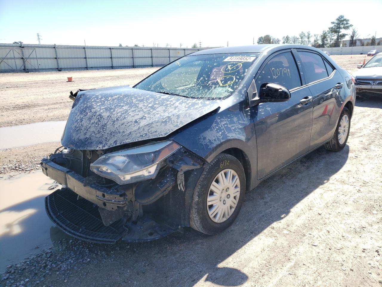 Photo 2 from auction – 2015 TOYOTA COROLLA L with VIN 2T1BURHE8FC372296