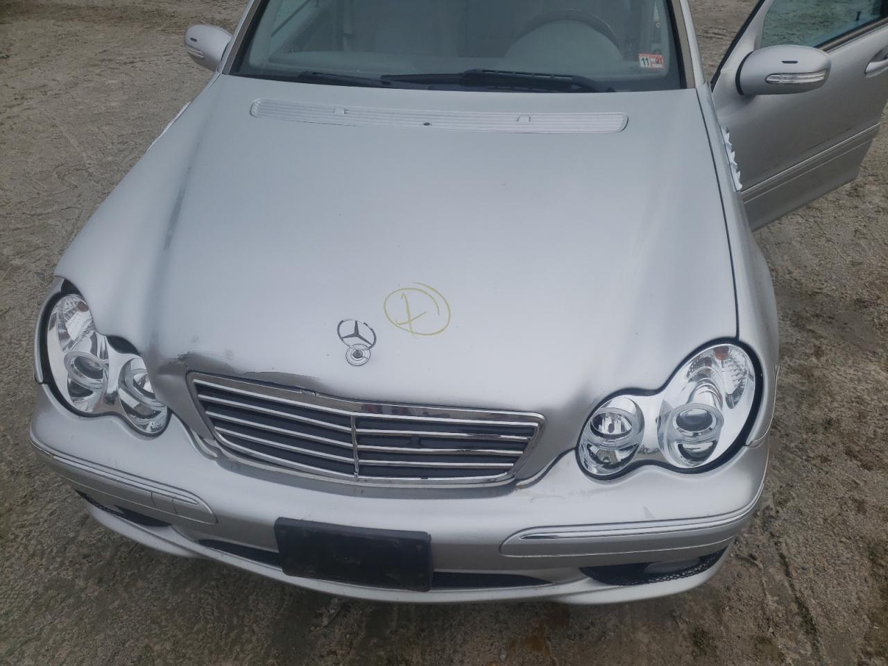 Photo 7 from auction – 2005 MERCEDES-BENZ C-CLASS C2 with VIN WDBRF40J25F672912