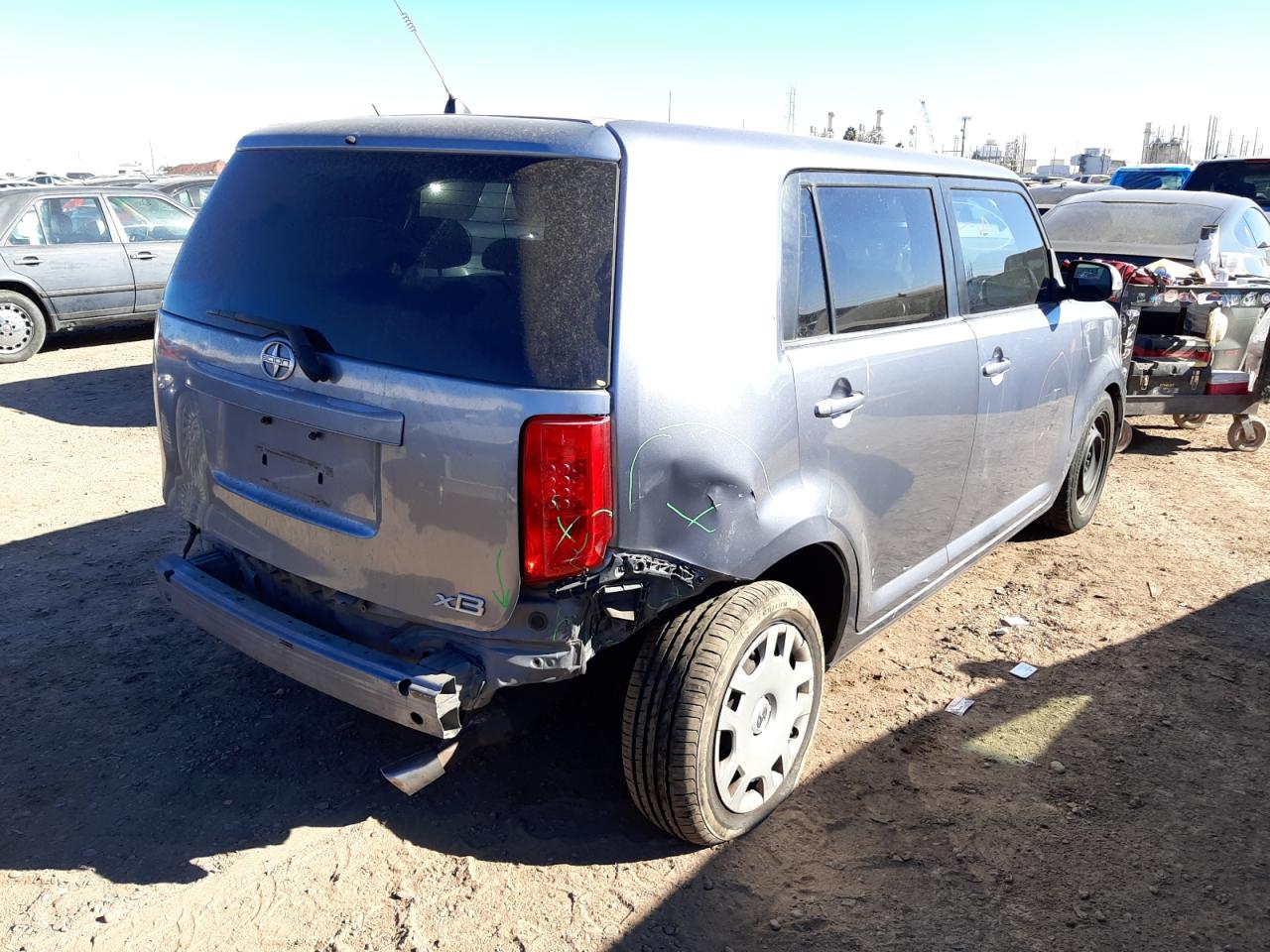 Photo 4 from auction – 2009 TOYOTA SCION with VIN JTLKE50E691061710