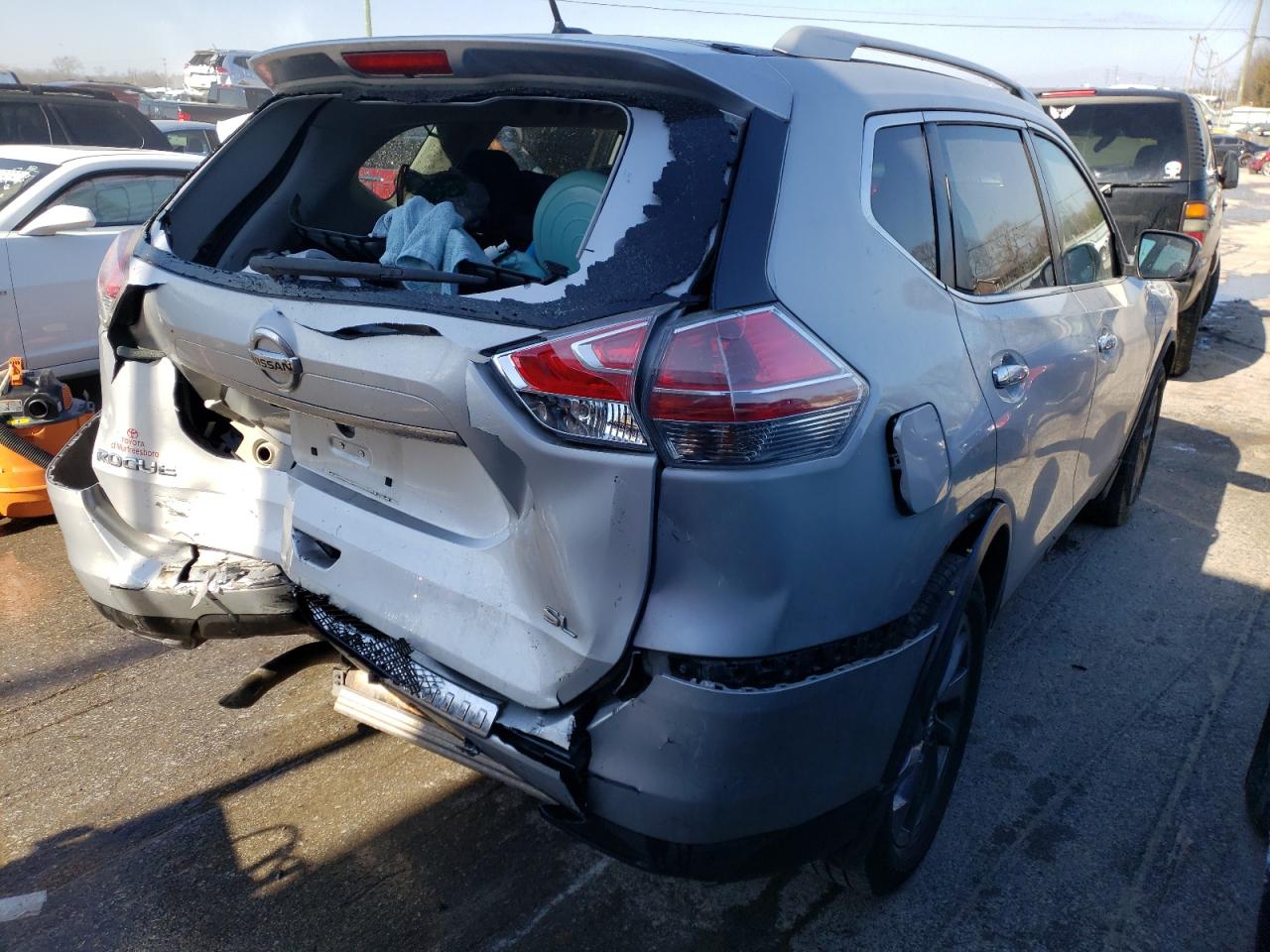 Photo 4 from auction – 2016 NISSAN ROGUE S with VIN 5N1AT2MT8GC762511