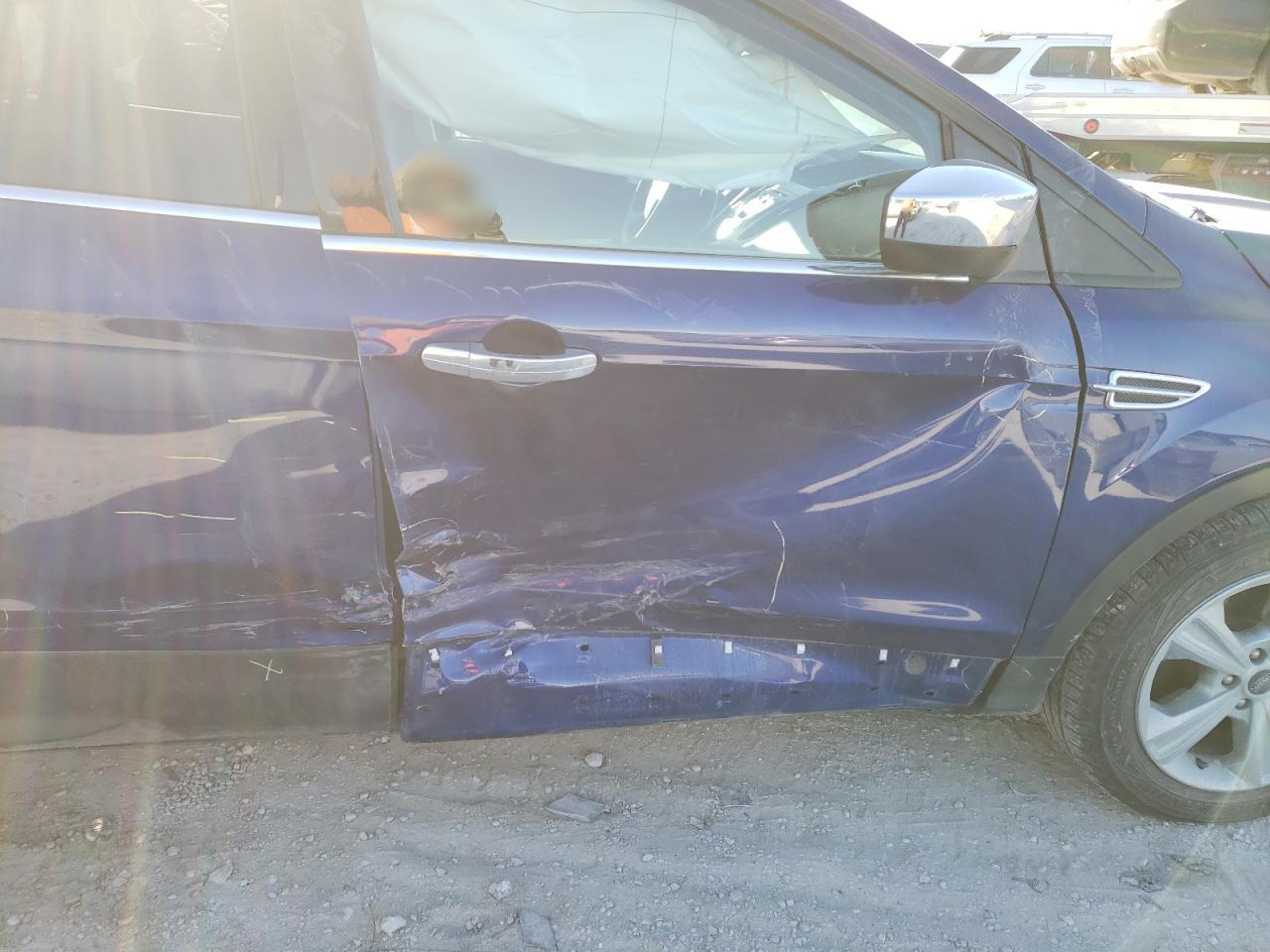 Photo 9 from auction – 2015 FORD ESCAPE SE with VIN 1FMCU9GX7FUB05804