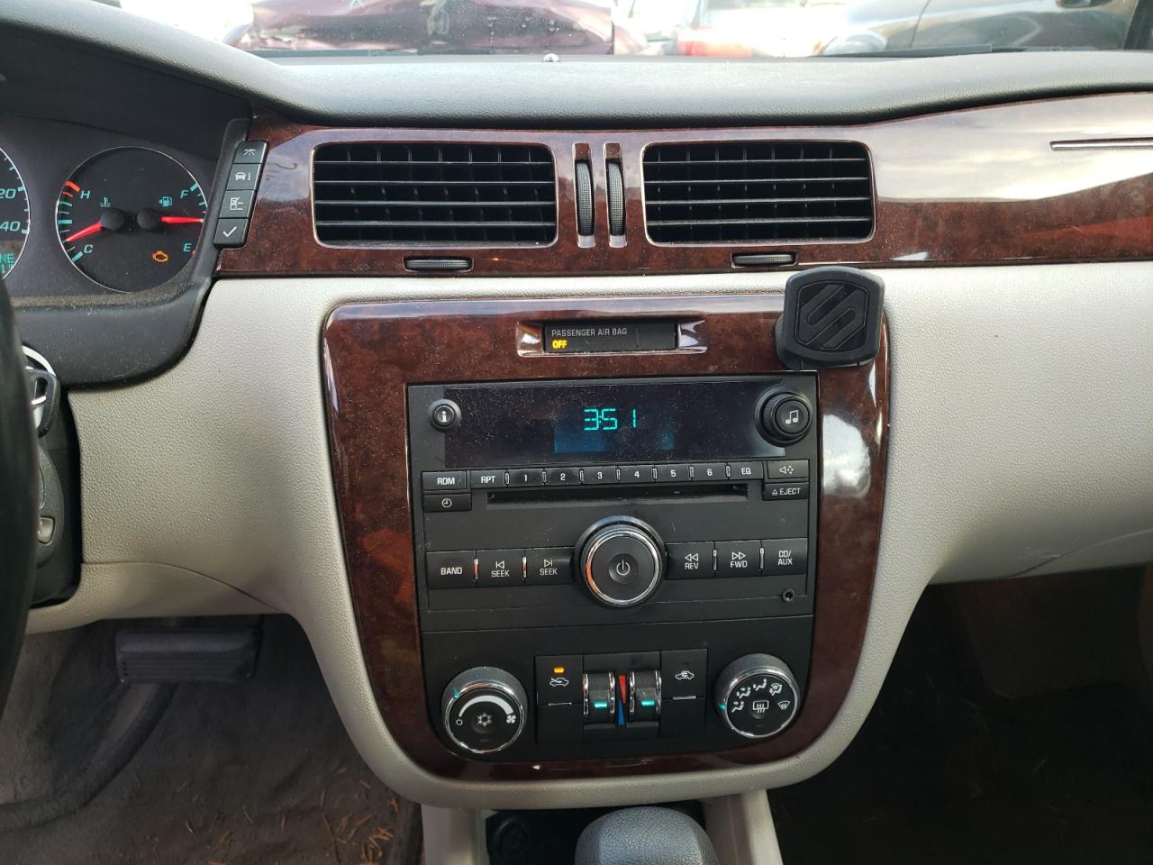 Photo 9 from auction – 2011 CHEVROLET IMPALA LT with VIN 2G1WG5EKXB1206827