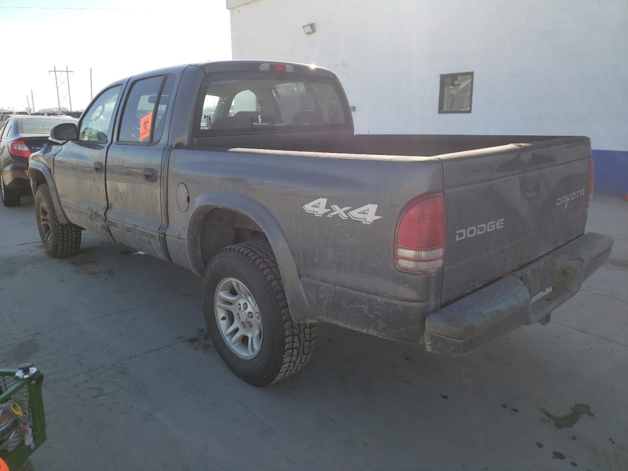 Photo 3 from auction – 2004 DODGE DAKOTA QUA with VIN 1D7HG38N44S567005
