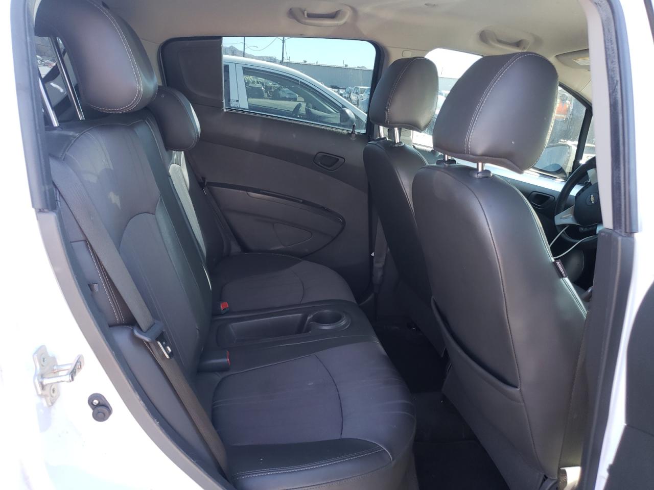 Photo 6 from auction – 2015 CHEVROLET SPARK 1LT with VIN KL8CD6S97FC739558