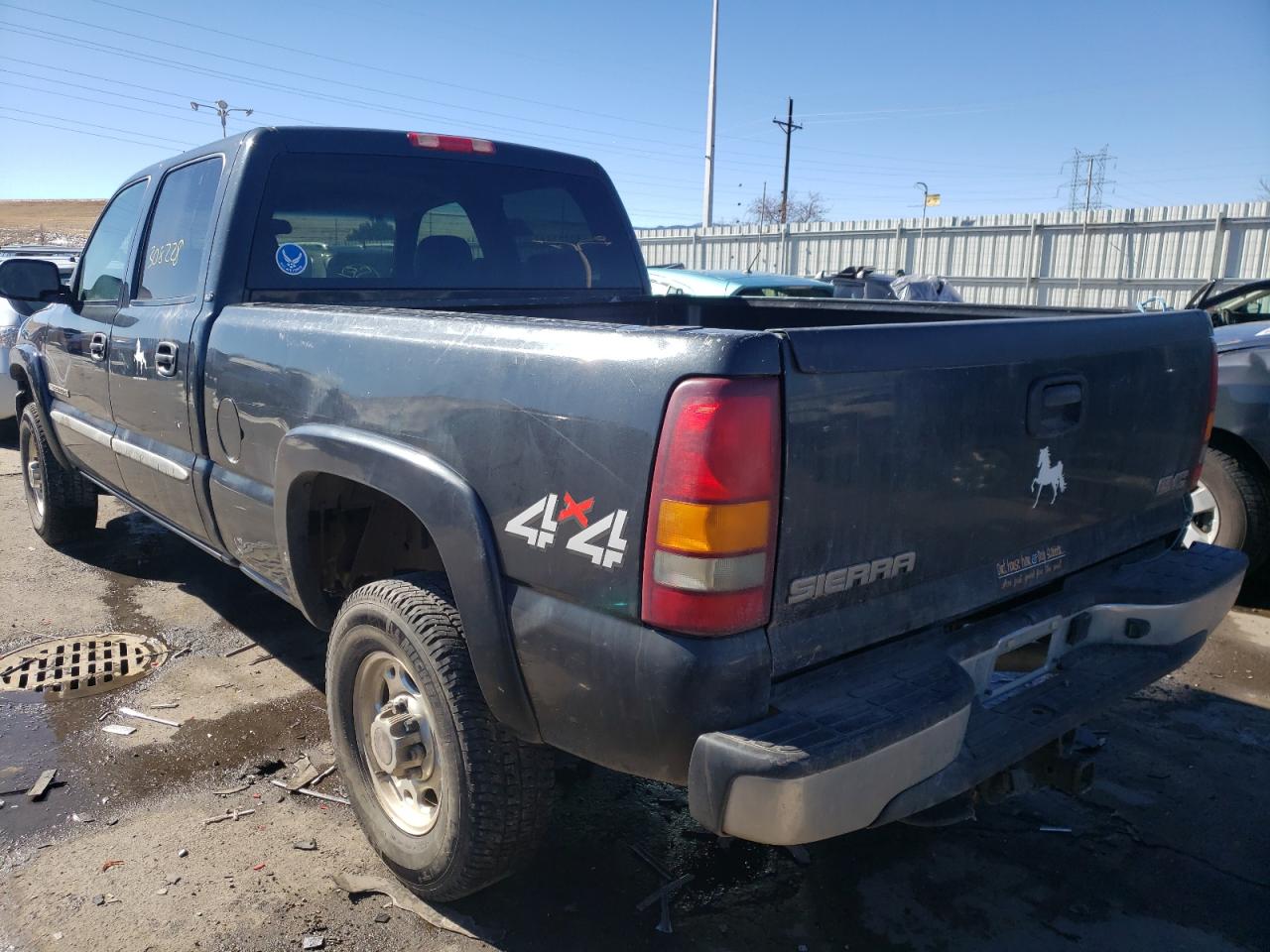 Photo 3 from auction – 2003 GMC SIERRA K25 with VIN 1GTHK23U53F167334