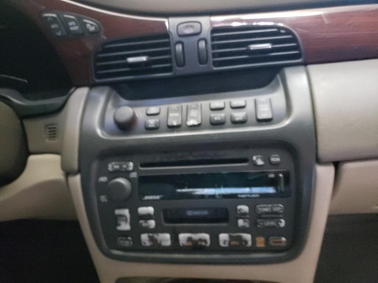 Photo 9 from auction – 2001 CADILLAC DEVILLE DT with VIN 1G6KF57961U274678