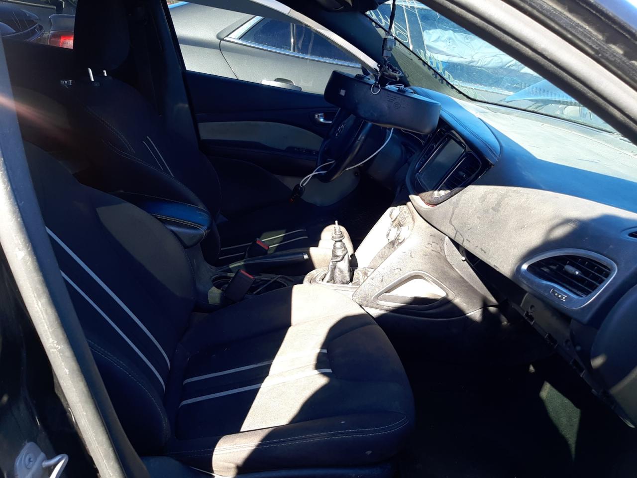 Photo 5 from auction – 2014 DODGE DART SXT with VIN 1C3CDFBB6ED672992