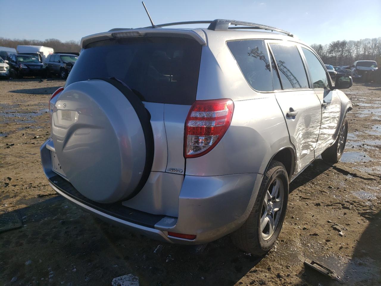 Photo 17 from auction – 2010 TOYOTA RAV4 with VIN 2T3BF4DV9AW082201