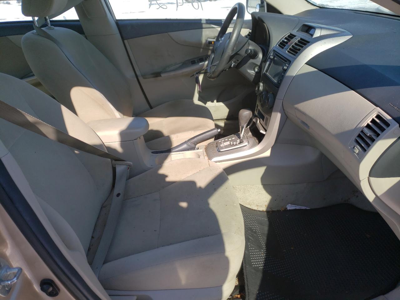 Photo 5 from auction – 2013 TOYOTA COROLLA BA with VIN 2T1BU4EE5DC035301