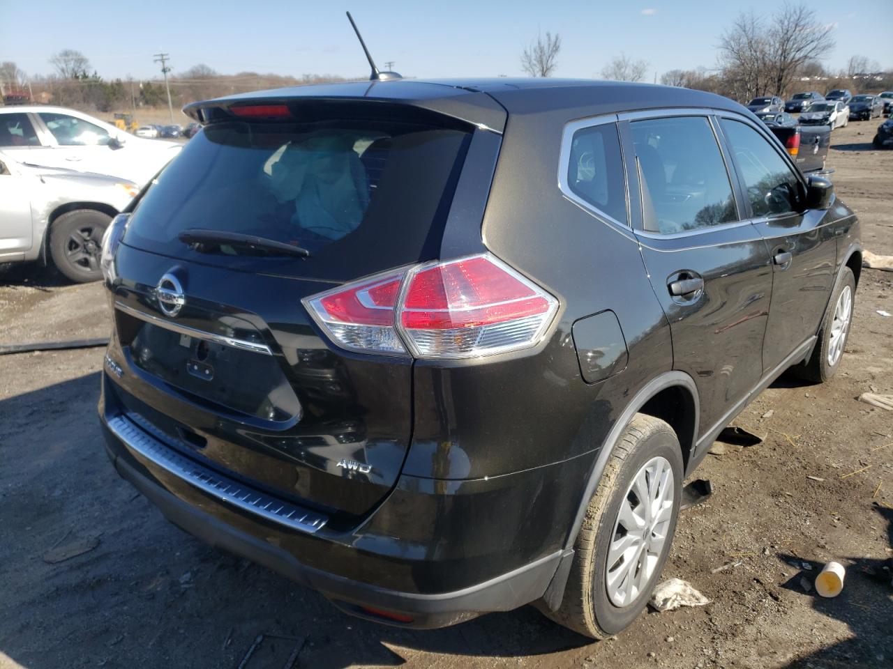 Photo 4 from auction – 2016 NISSAN ROGUE S with VIN KNMAT2MV1GP642578