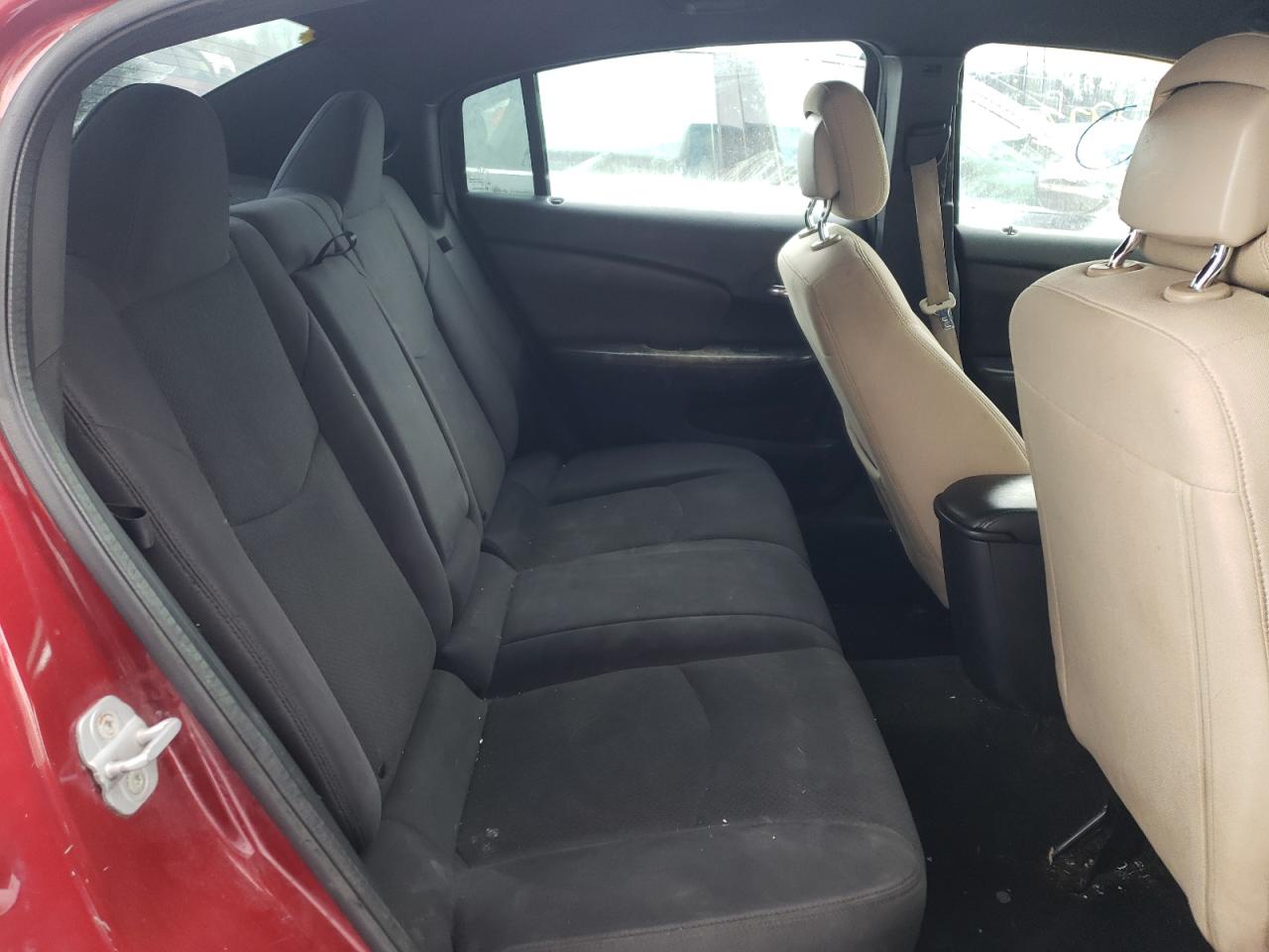 Photo 6 from auction – 2011 CHRYSLER 200 LX with VIN 1C3BC4FB1BN522789