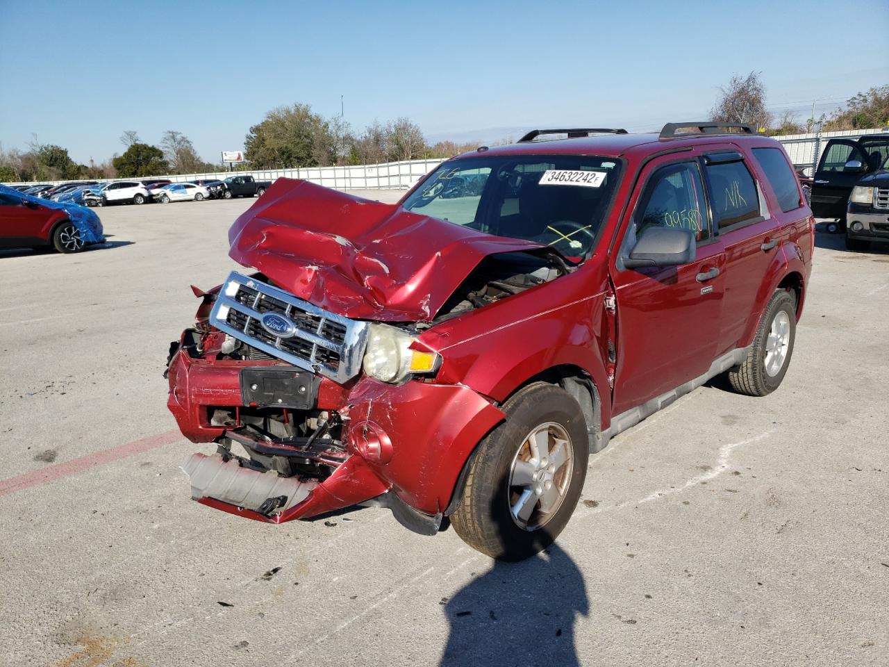 Photo 2 from auction – 2009 FORD ESCAPE XLT with VIN 1FMCU03729KB02147