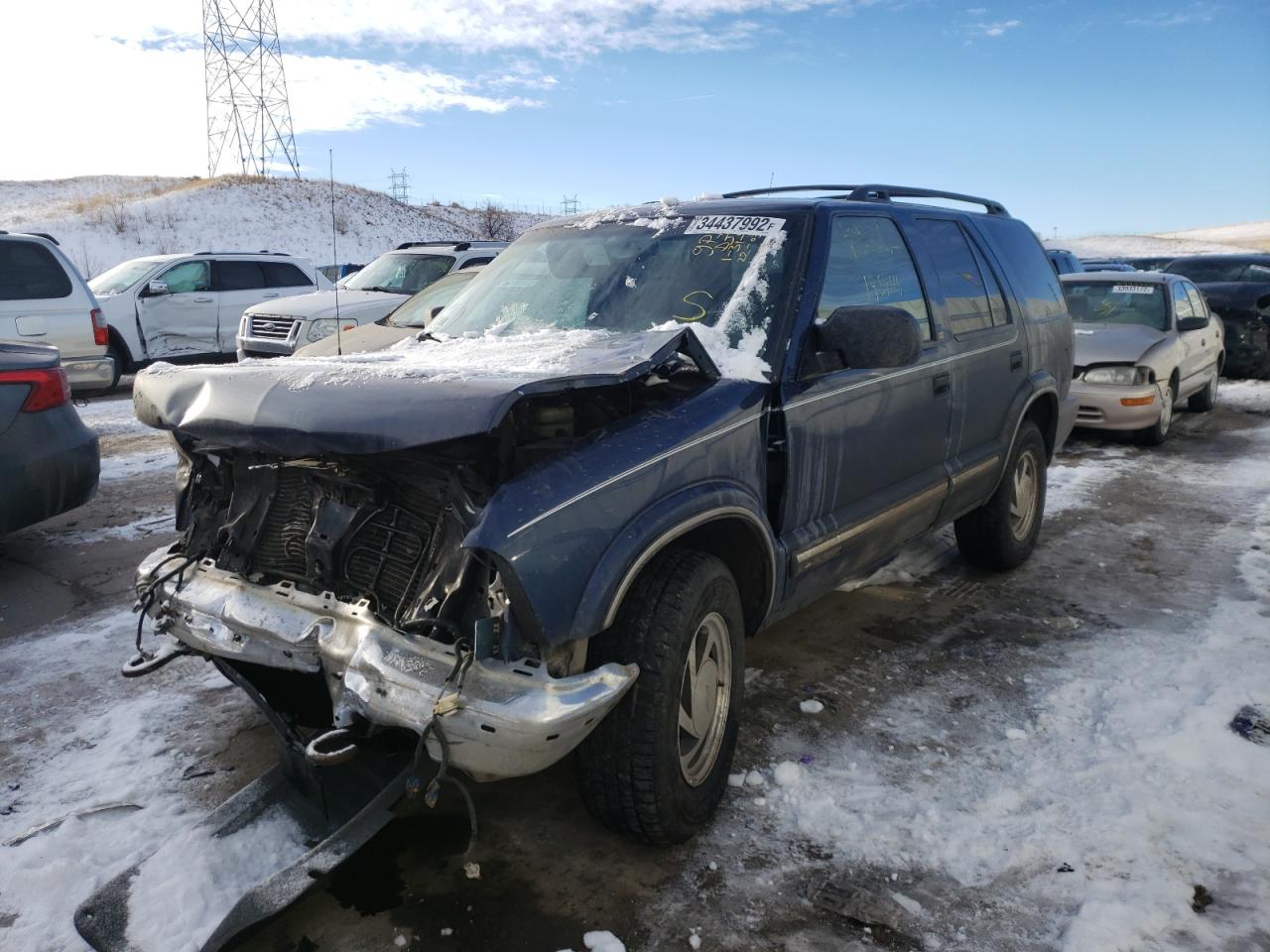Photo 2 from auction – 2001 CHEVROLET BLAZER with VIN 1GNDT13W61K264755