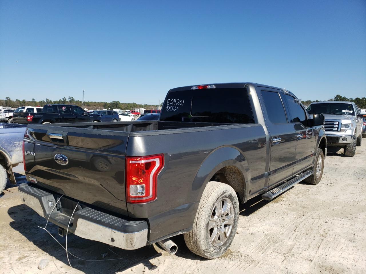 Photo 4 from auction – 2015 FORD F150 SUPER with VIN 1FTEW1CP0FKE24021