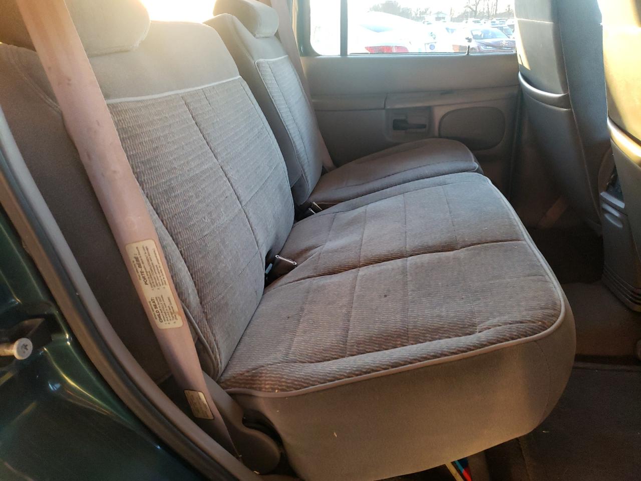 Photo 6 from auction – 1997 FORD EXPLORER with VIN 1FMDU34E8VUD54874